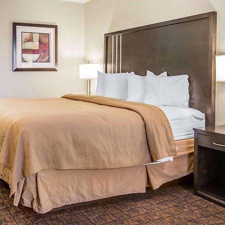 Quality Inn & Suites Woodland - Sacramento Airport Екстер'єр фото
