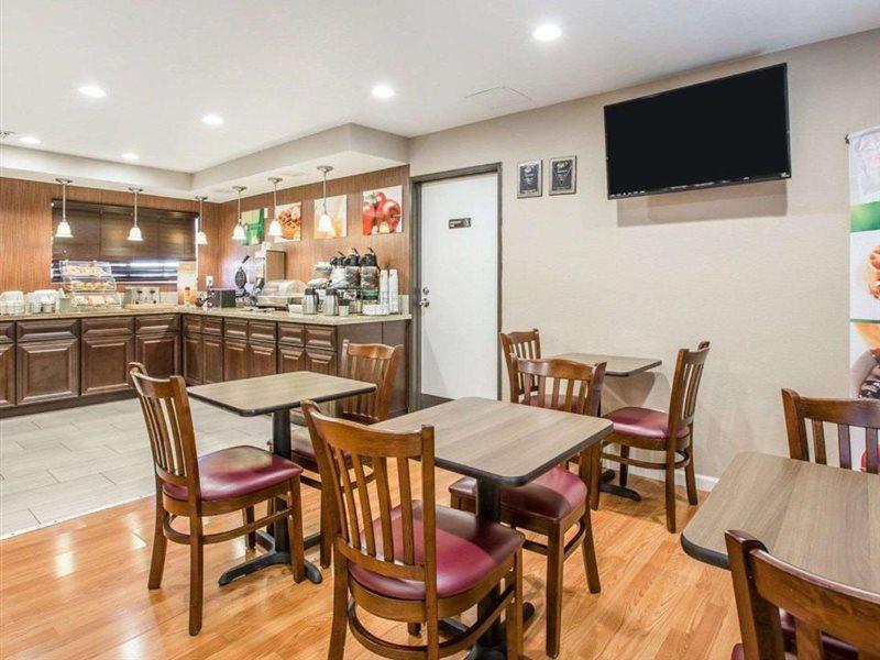 Quality Inn & Suites Woodland - Sacramento Airport Екстер'єр фото