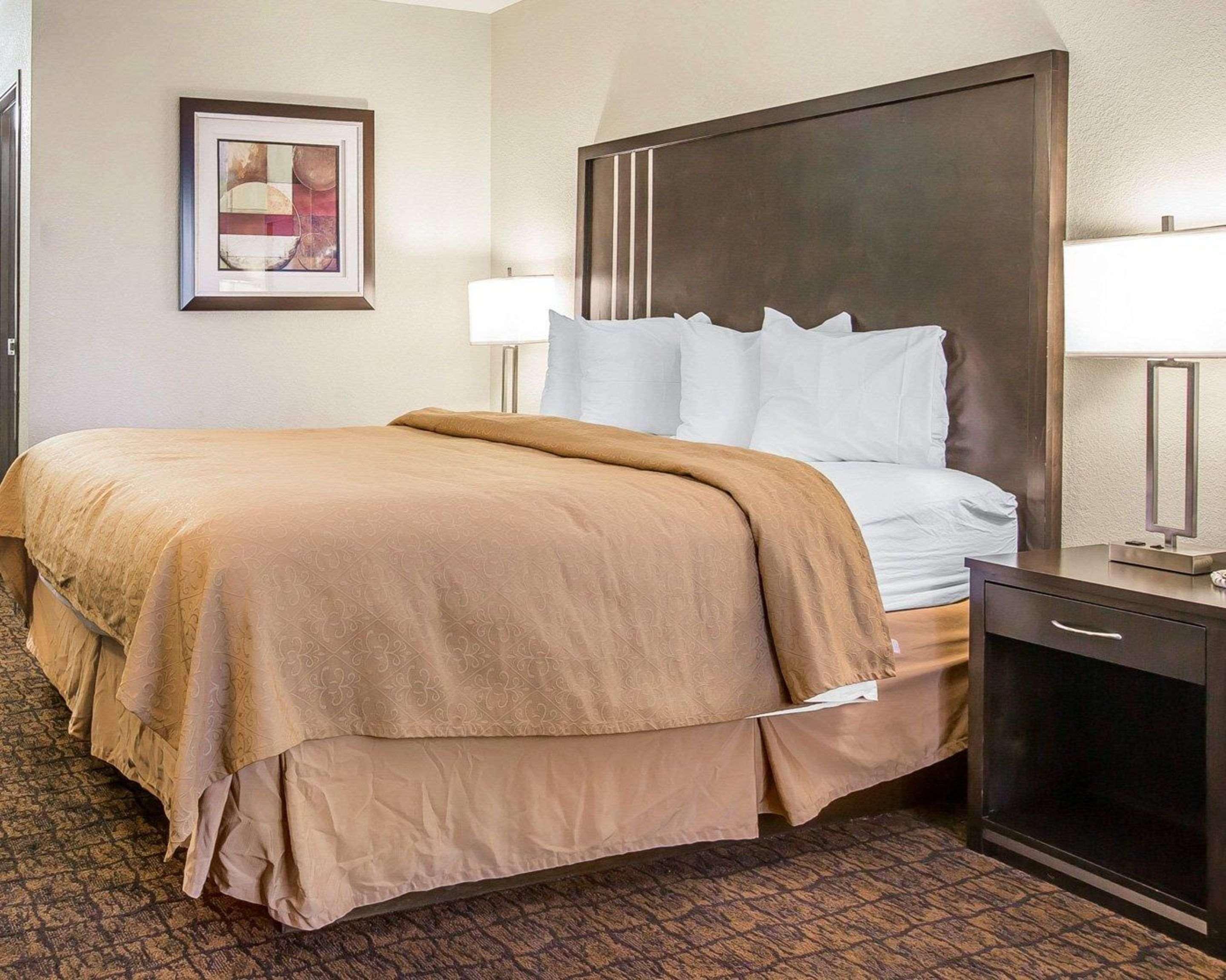 Quality Inn & Suites Woodland - Sacramento Airport Екстер'єр фото