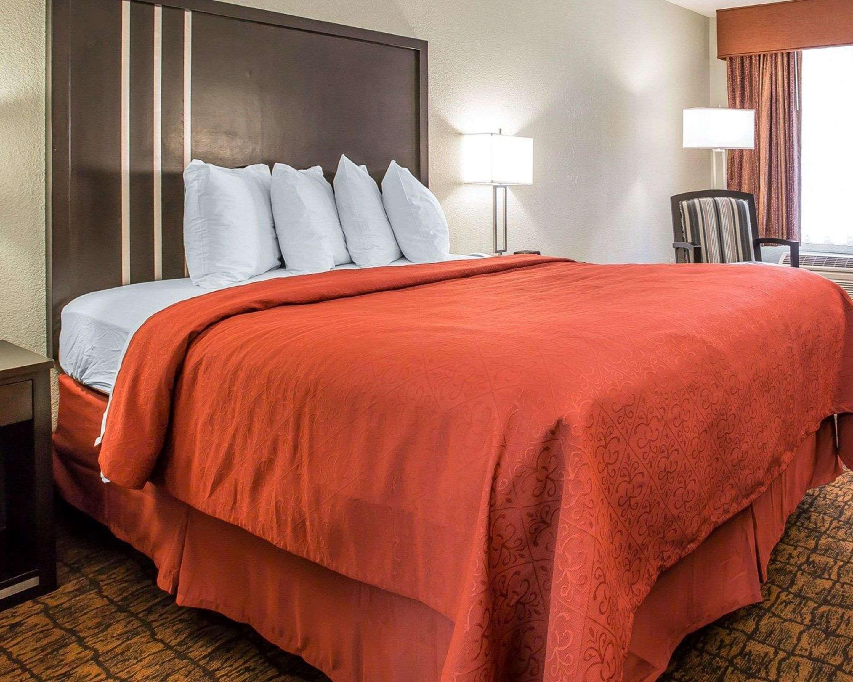 Quality Inn & Suites Woodland - Sacramento Airport Екстер'єр фото