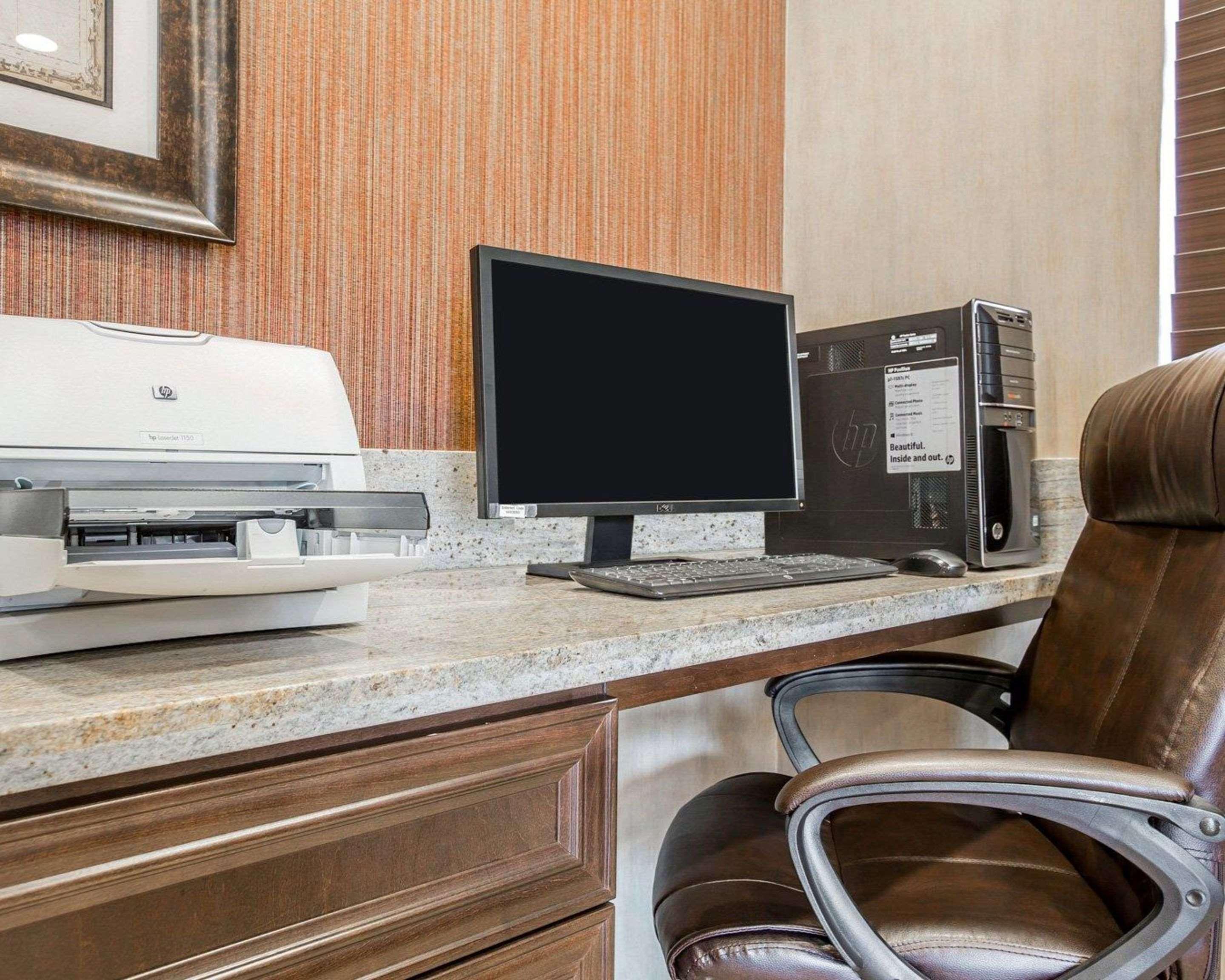 Quality Inn & Suites Woodland - Sacramento Airport Екстер'єр фото