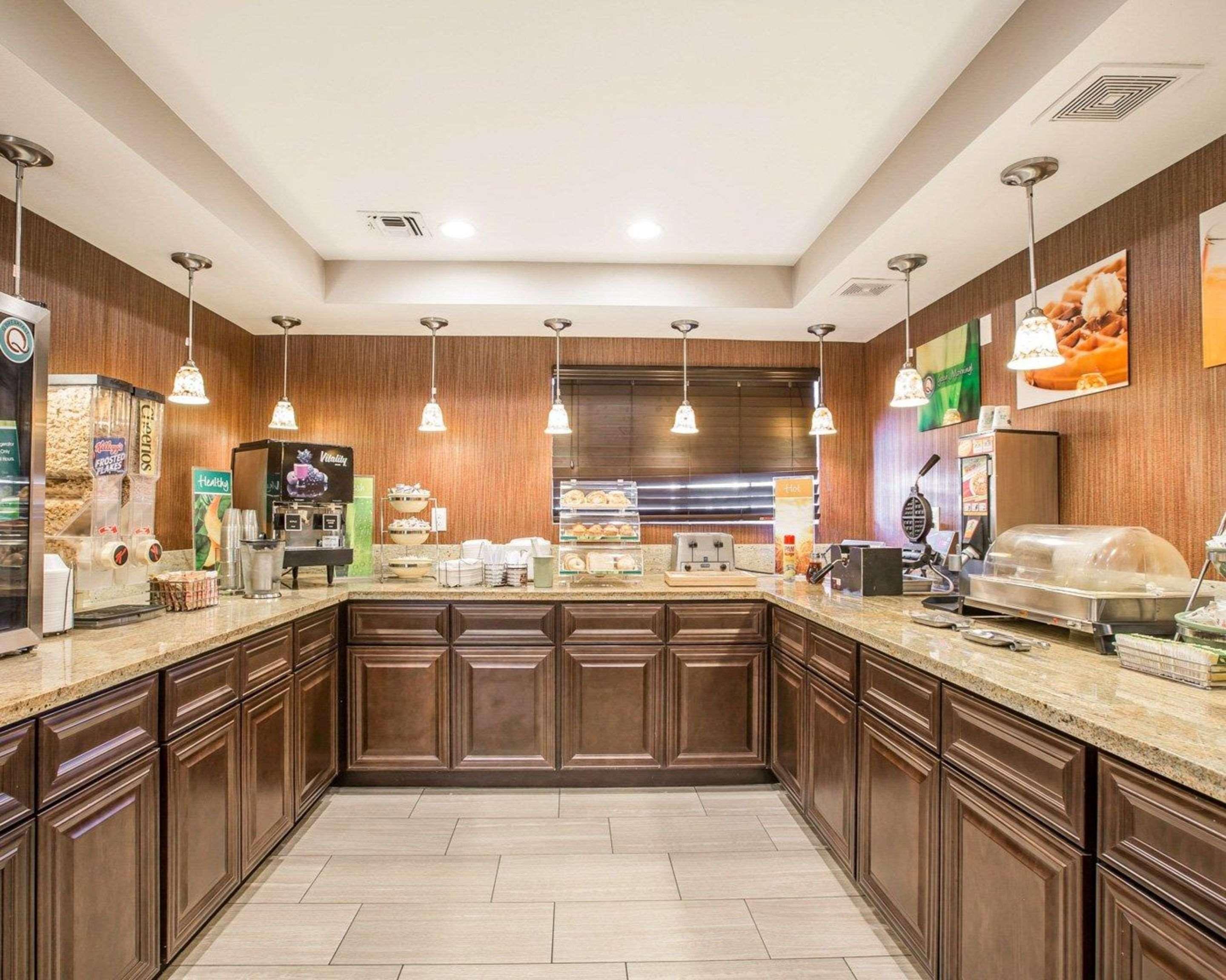 Quality Inn & Suites Woodland - Sacramento Airport Екстер'єр фото