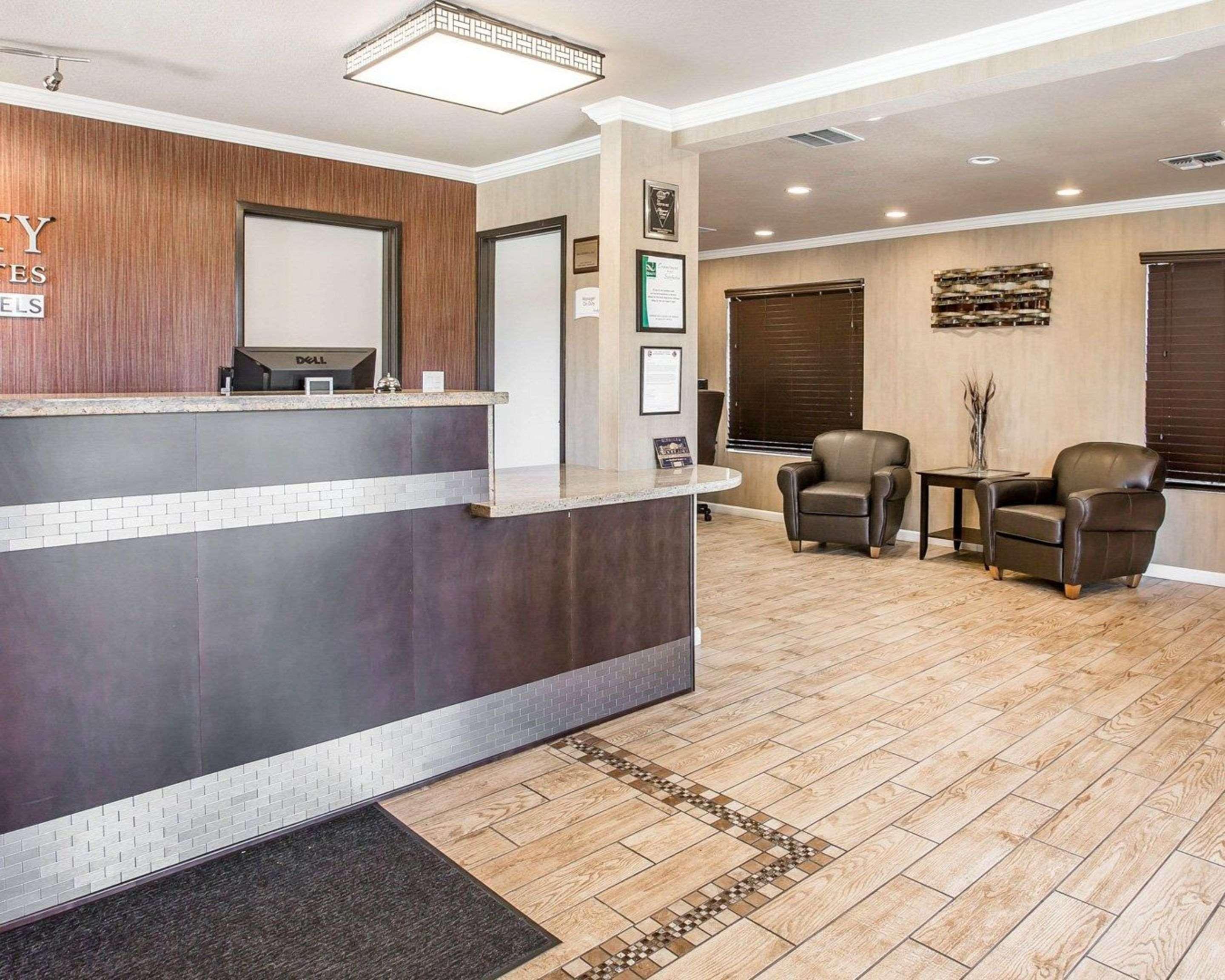 Quality Inn & Suites Woodland - Sacramento Airport Екстер'єр фото