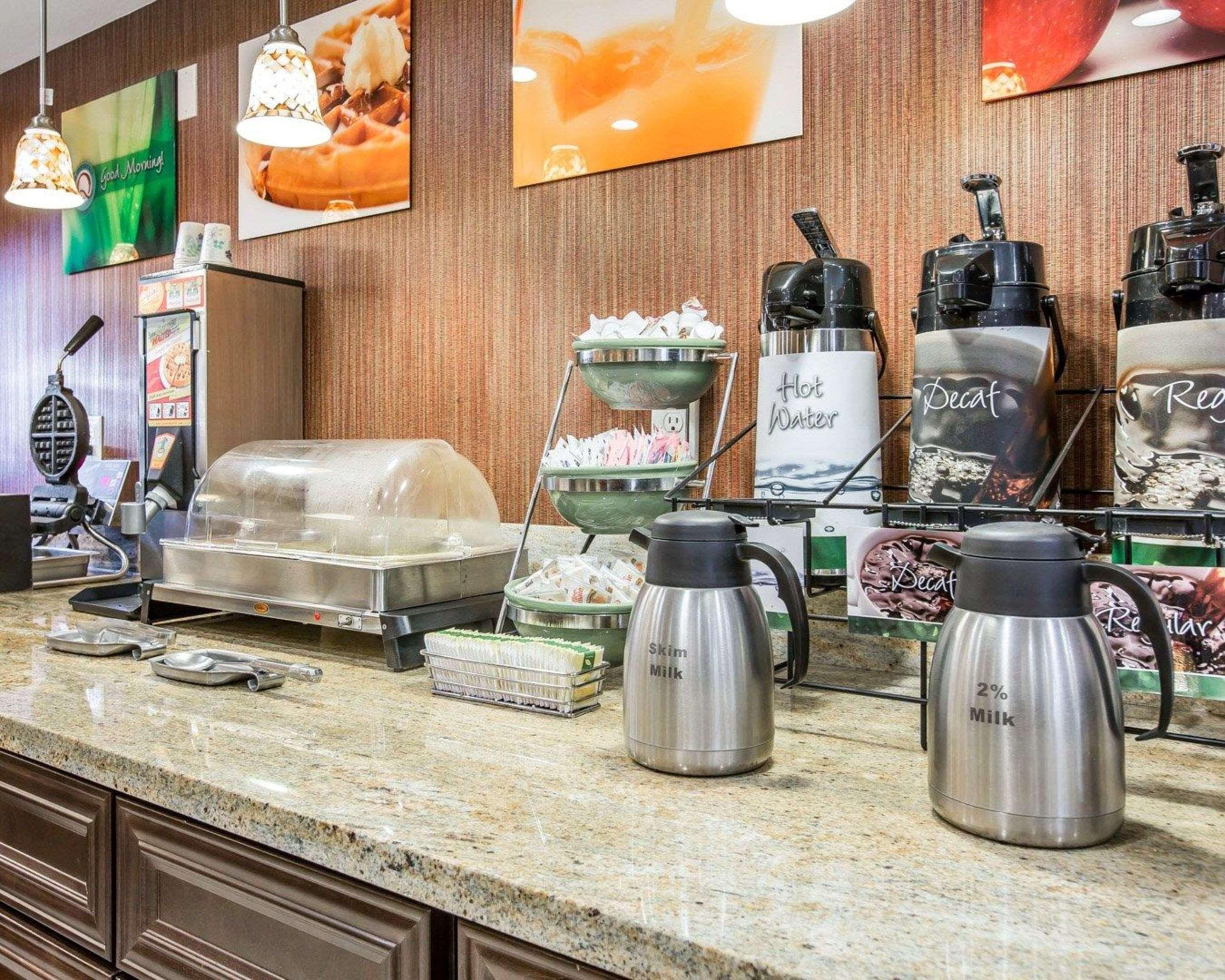 Quality Inn & Suites Woodland - Sacramento Airport Екстер'єр фото
