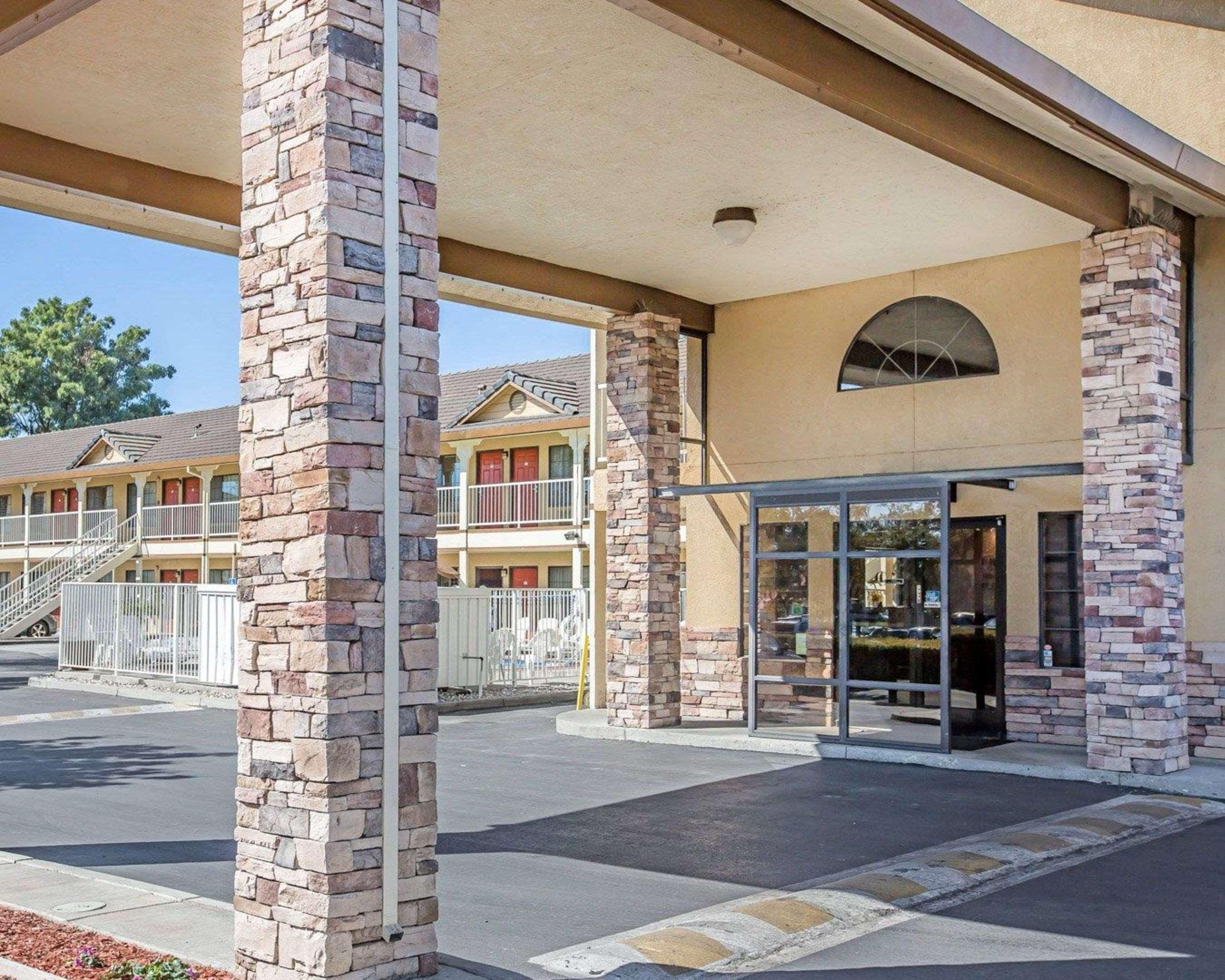 Quality Inn & Suites Woodland - Sacramento Airport Екстер'єр фото