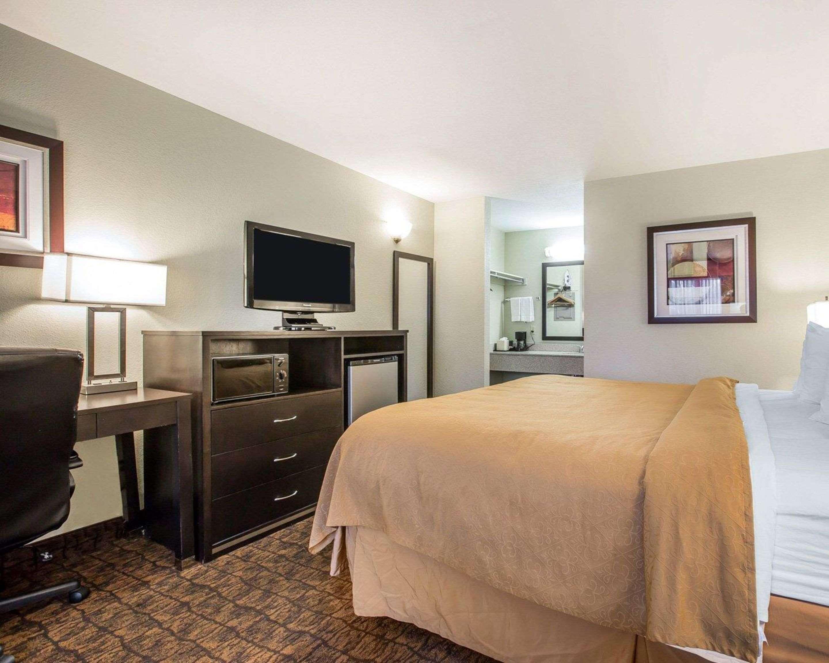 Quality Inn & Suites Woodland - Sacramento Airport Екстер'єр фото