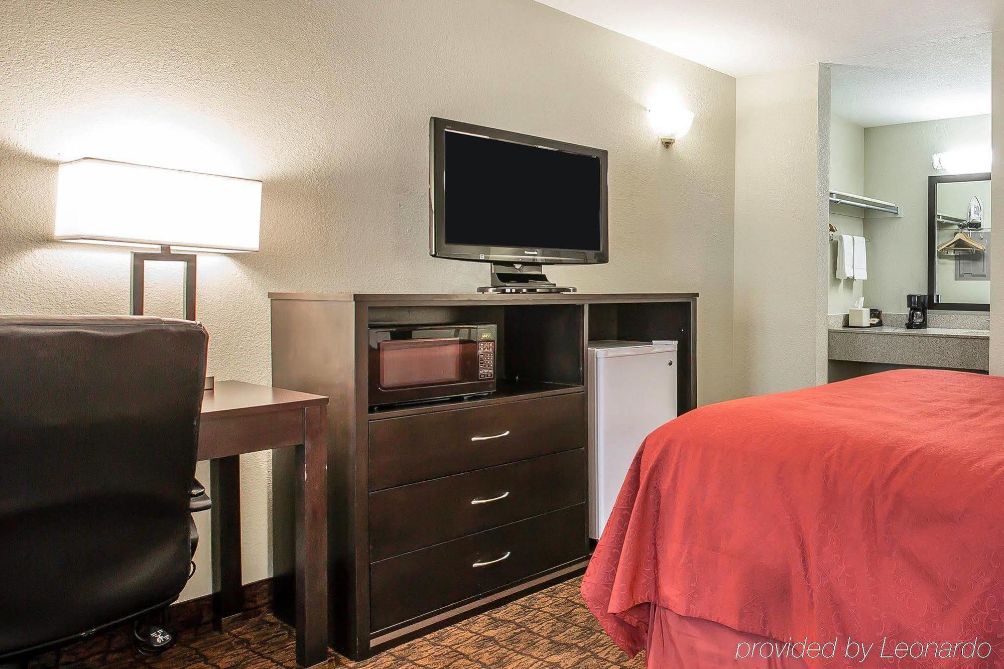 Quality Inn & Suites Woodland - Sacramento Airport Екстер'єр фото